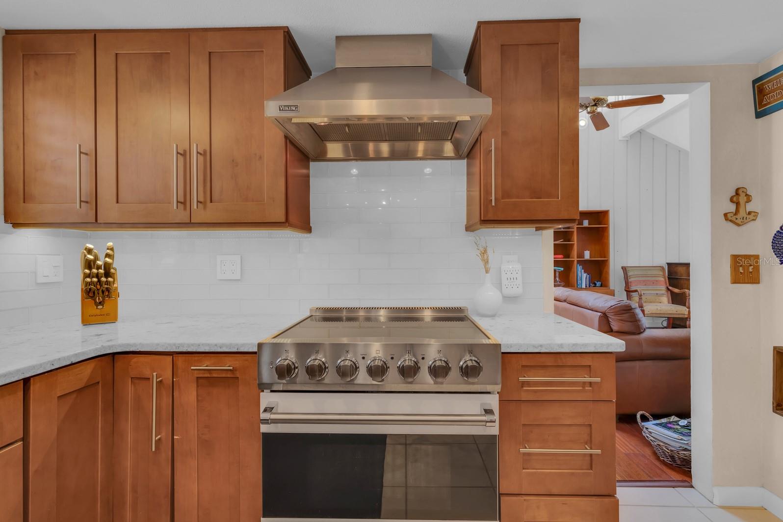 318 VALLEY DR, LONGWOOD, FL, 32779