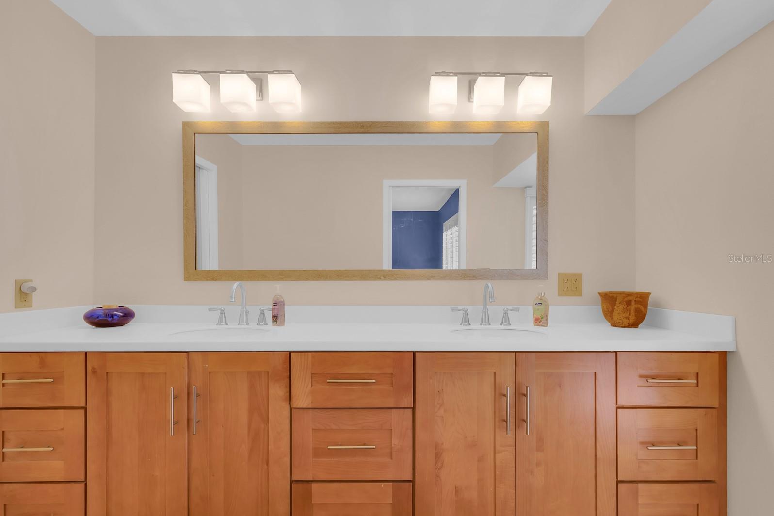 318 VALLEY DR, LONGWOOD, FL, 32779