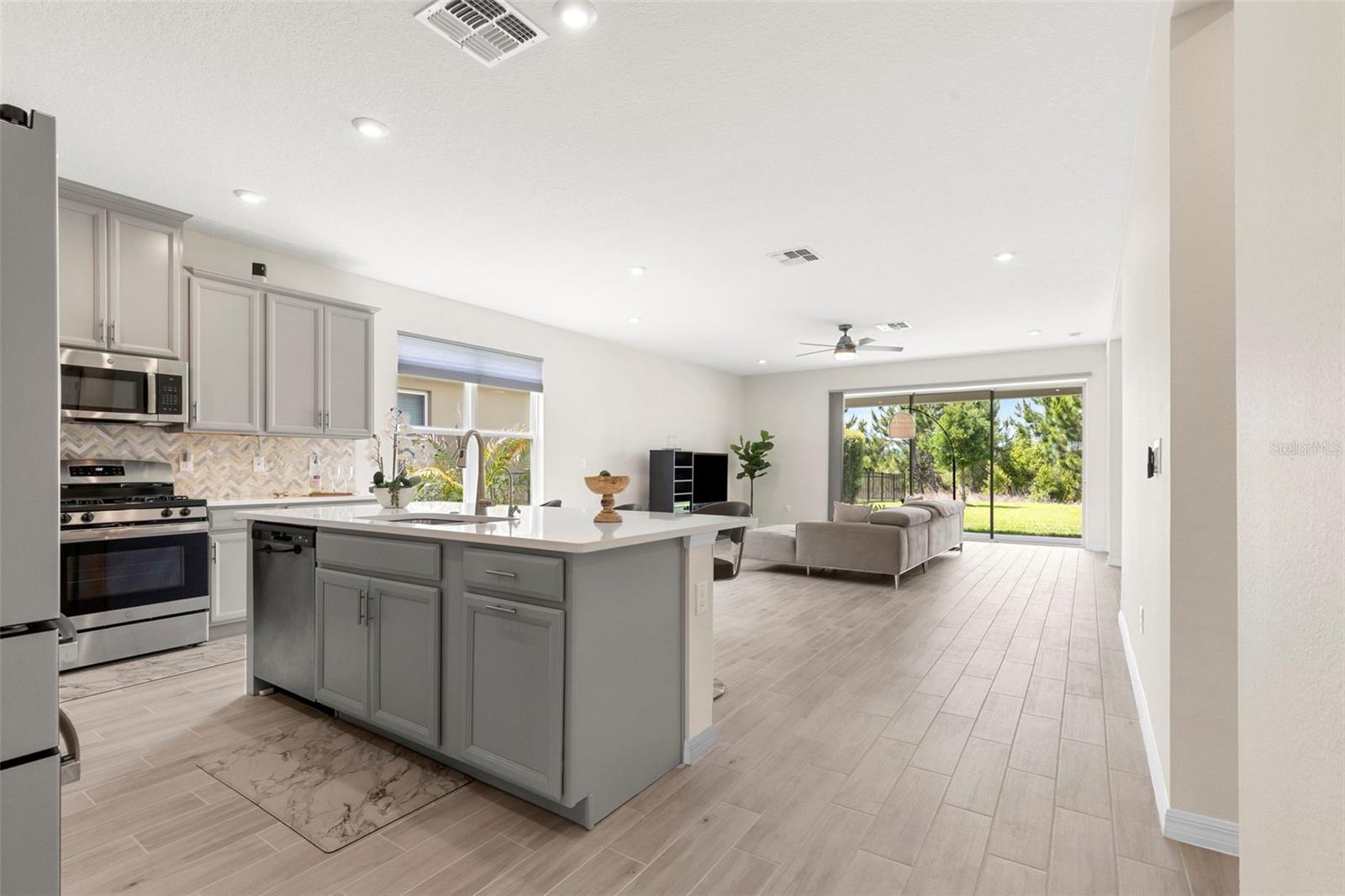 33410 CASTAWAY LOOP, WESLEY CHAPEL, FL, 33543