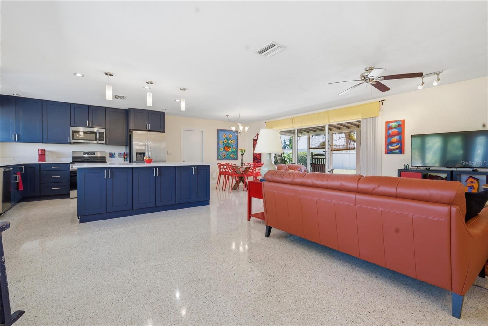 5051 39TH ST S, ST PETERSBURG, FL, 33711