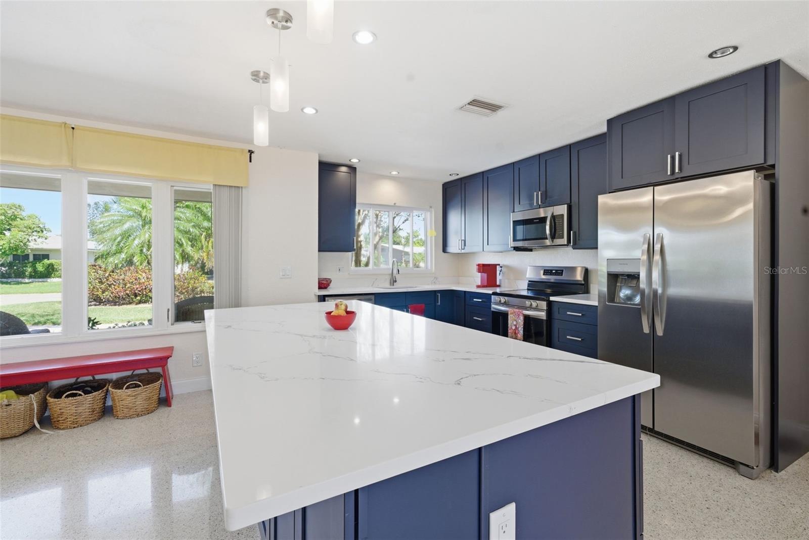 5051 39TH ST S, ST PETERSBURG, FL, 33711