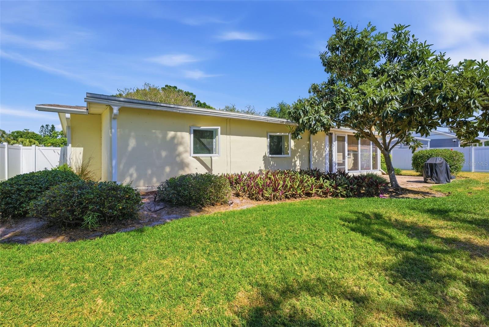 5051 39TH ST S, ST PETERSBURG, FL, 33711