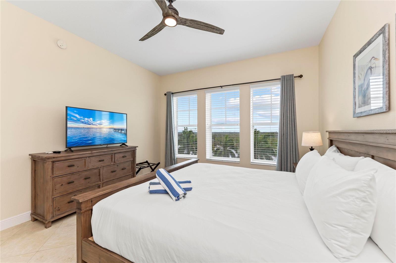 395 ARUBA CIR #402, BRADENTON, FL, 34209