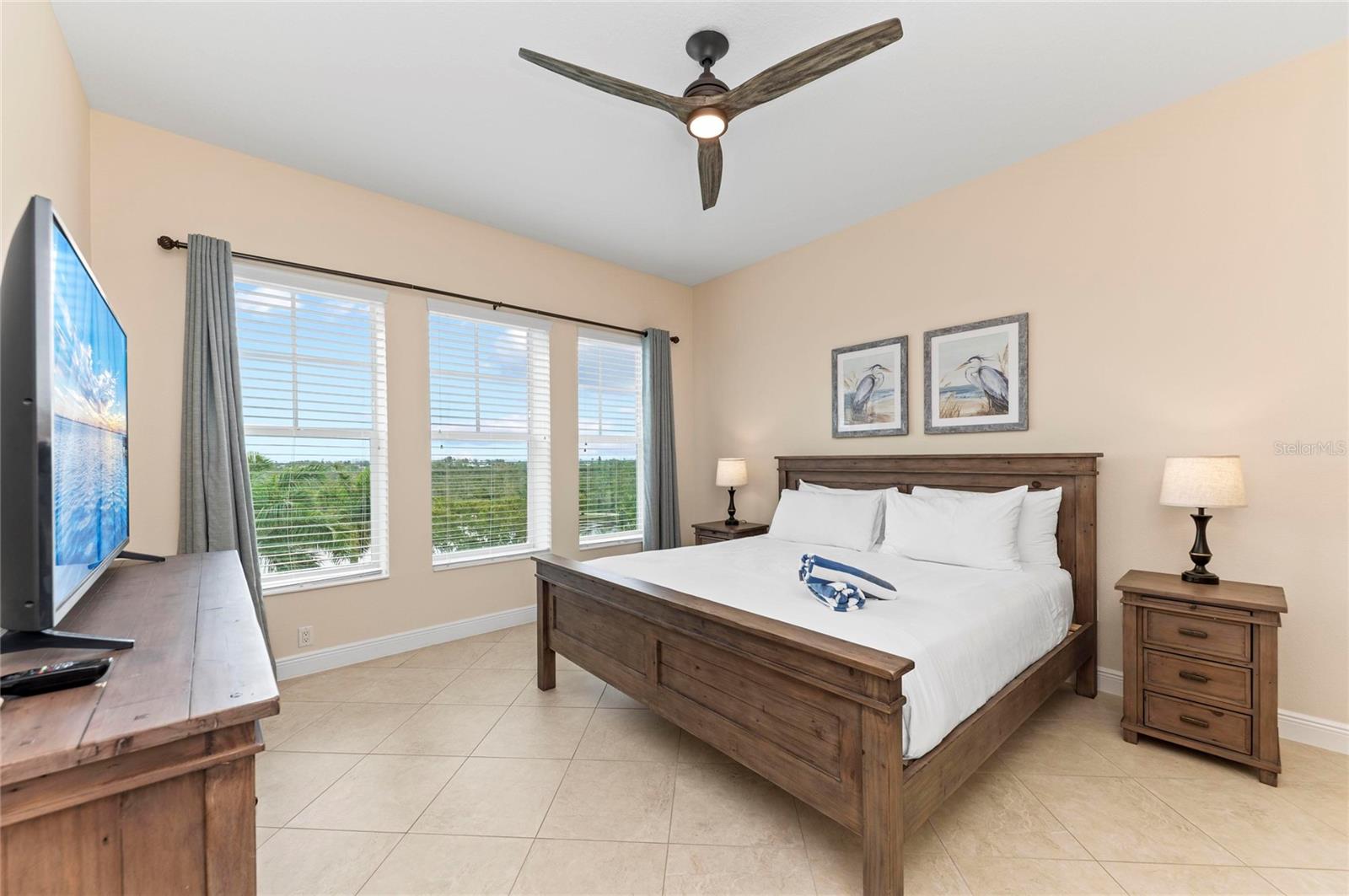 395 ARUBA CIR #402, BRADENTON, FL, 34209