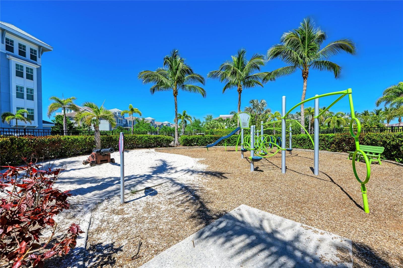 395 ARUBA CIR #402, BRADENTON, FL, 34209