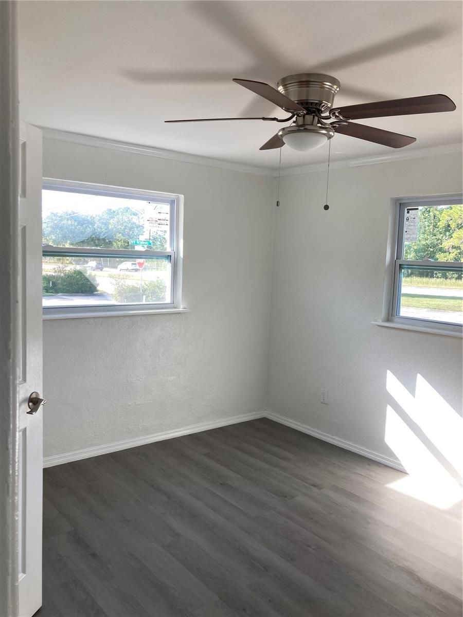 5221 N RONALD REAGAN BLVD, SANFORD, FL, 32773