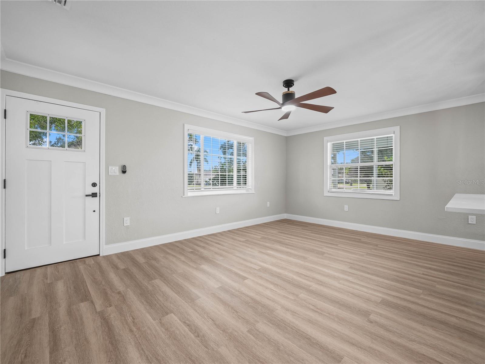 125 80TH AVE N, ST PETERSBURG, FL, 33702