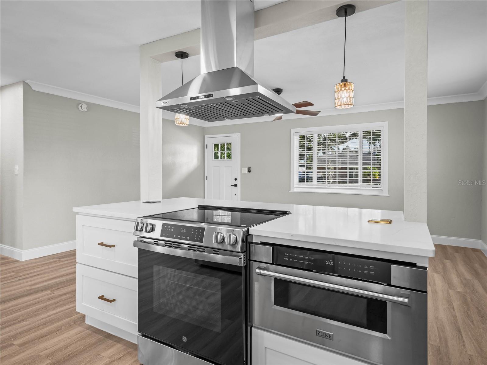 125 80TH AVE N, ST PETERSBURG, FL, 33702