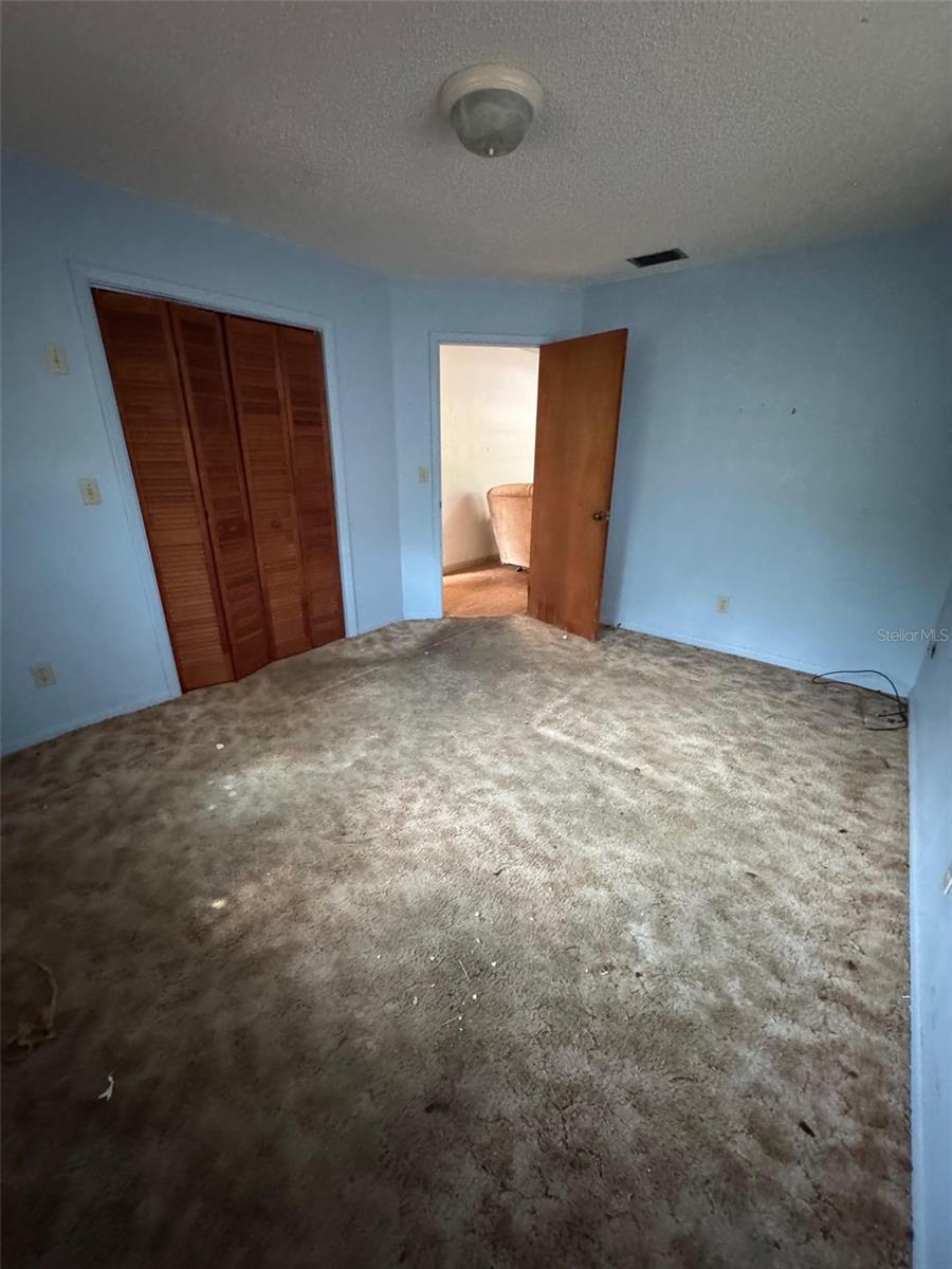 7025 W VILLAGE DR, HOMOSASSA, FL, 34446