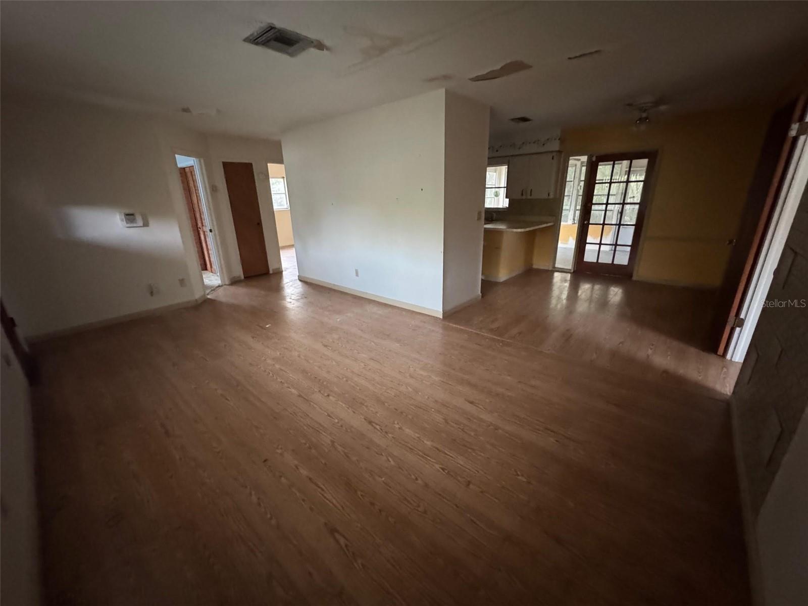 7025 W VILLAGE DR, HOMOSASSA, FL, 34446