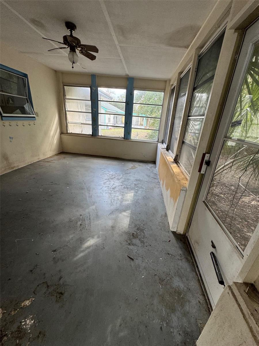 7025 W VILLAGE DR, HOMOSASSA, FL, 34446