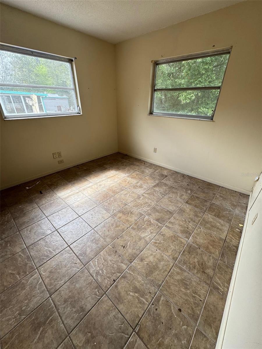 7025 W VILLAGE DR, HOMOSASSA, FL, 34446