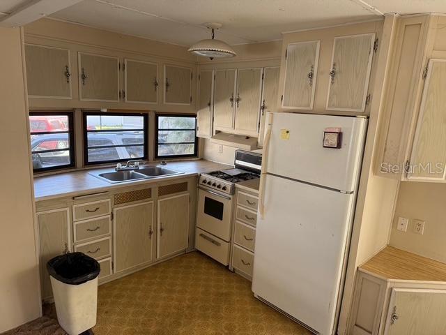 3000 CLARCONA RD #465, APOPKA, FL, 32703