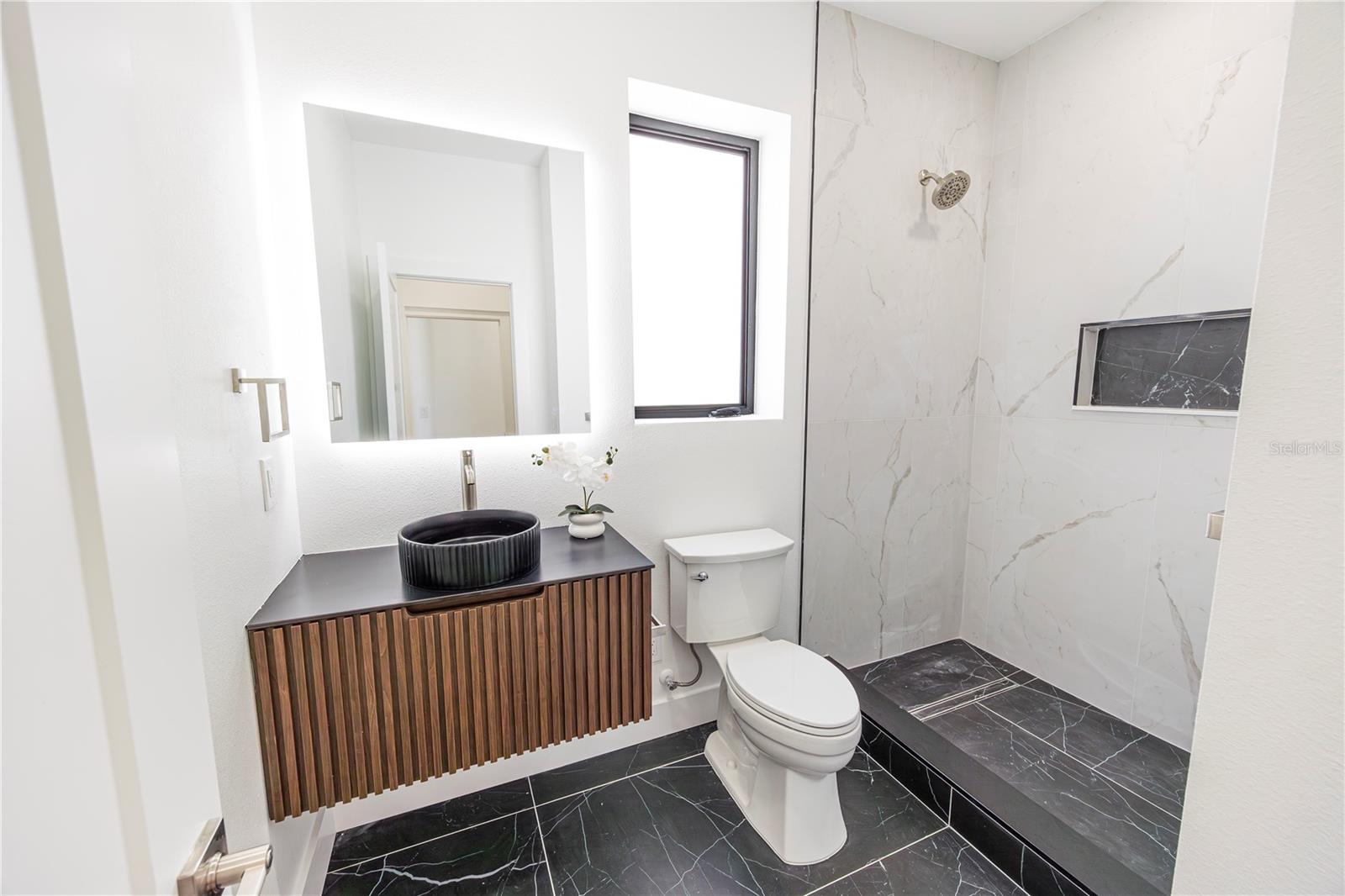 2521 18TH AVE N, ST PETERSBURG, FL, 33713