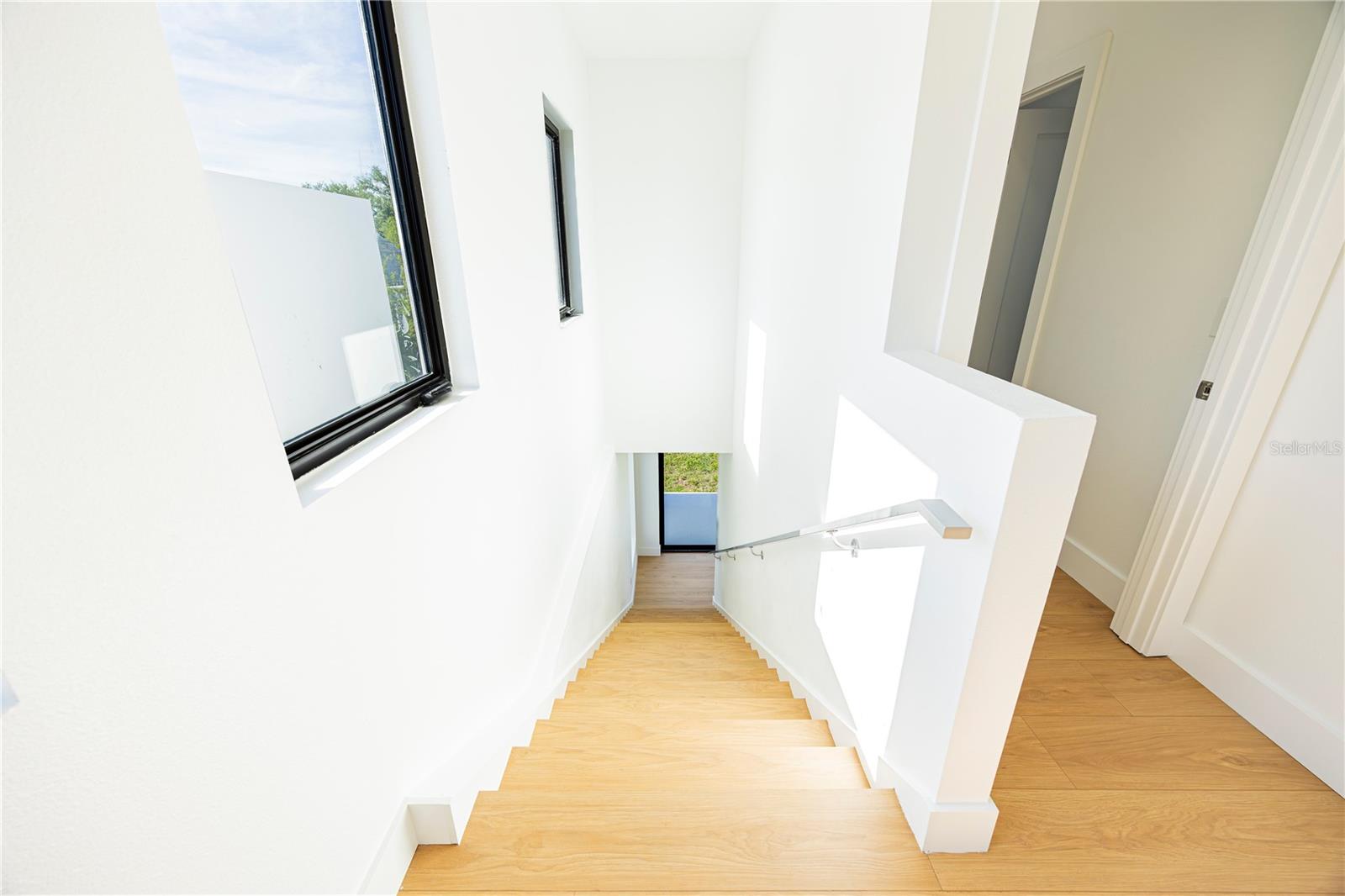 2521 18TH AVE N, ST PETERSBURG, FL, 33713