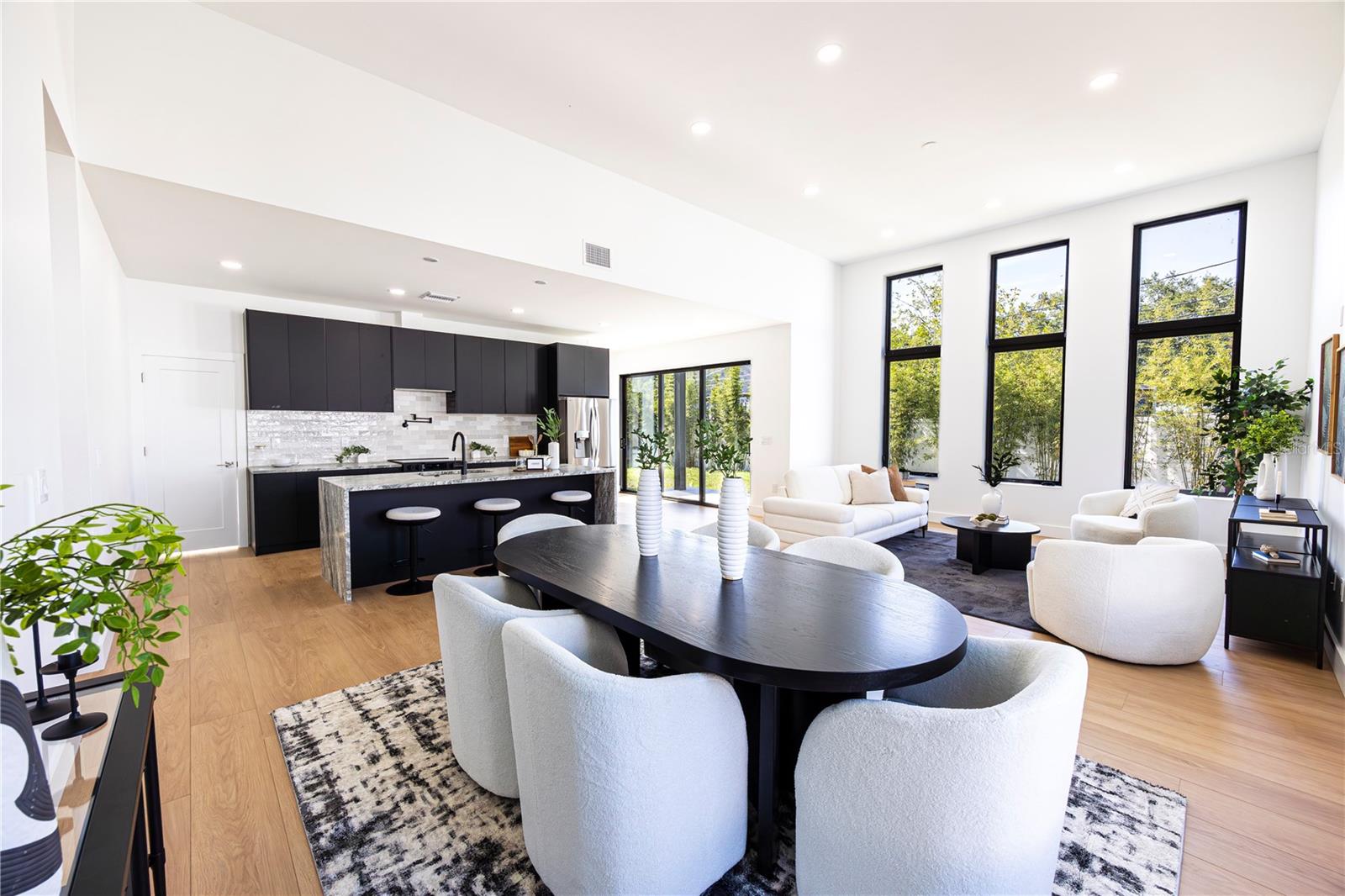 2521 18TH AVE N, ST PETERSBURG, FL, 33713