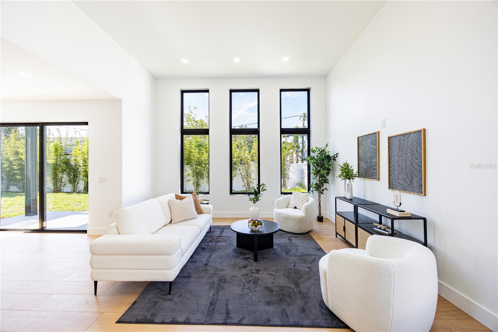 2521 18TH AVE N, ST PETERSBURG, FL, 33713