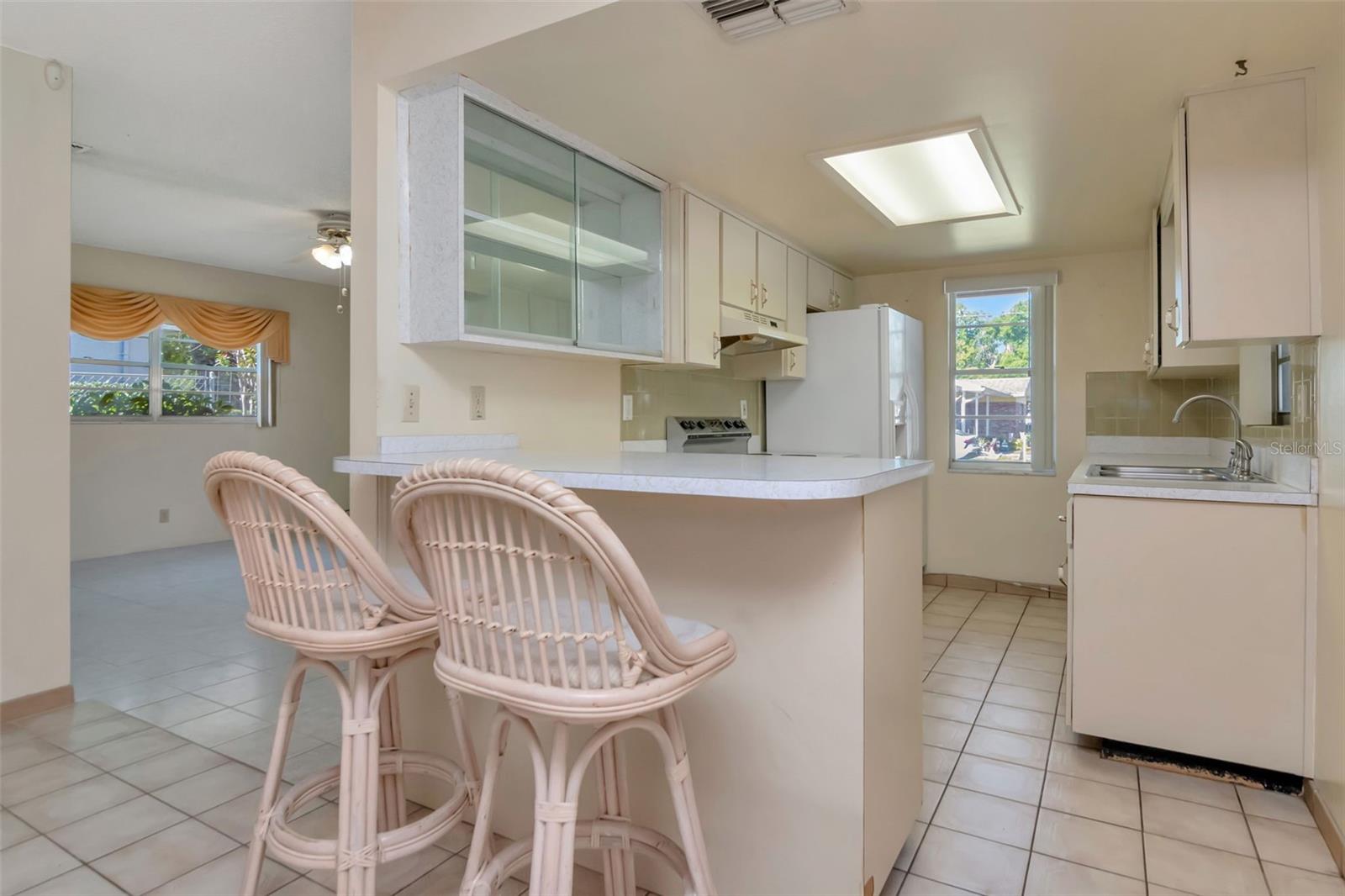 7307 N ALBANY AVE, TAMPA, FL, 33604