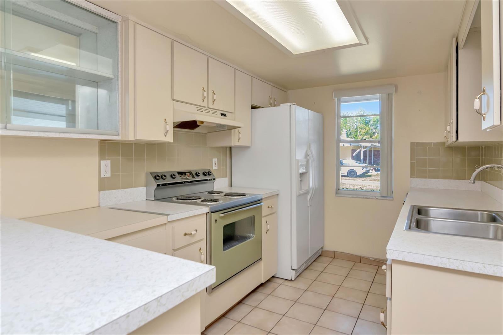 7307 N ALBANY AVE, TAMPA, FL, 33604