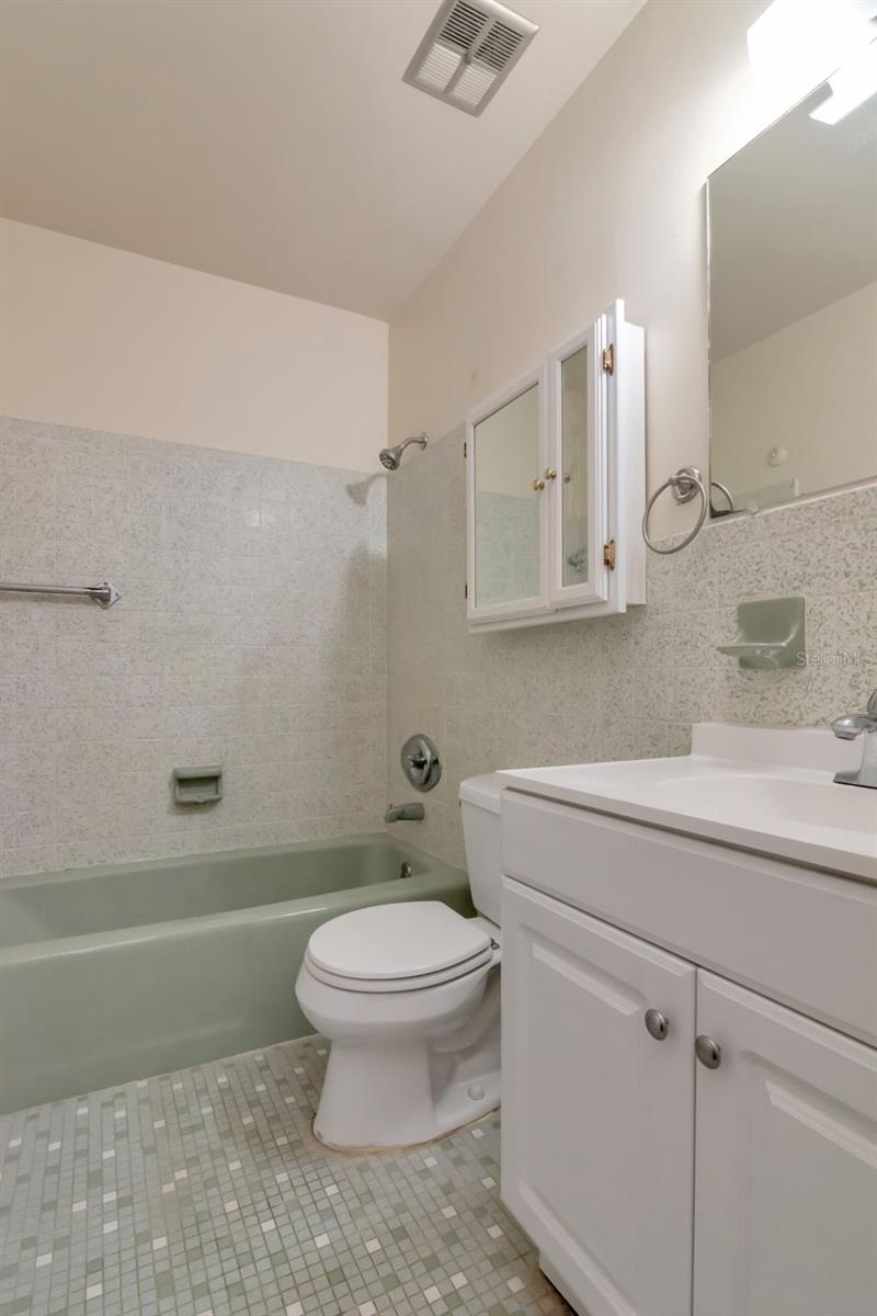 7307 N ALBANY AVE, TAMPA, FL, 33604