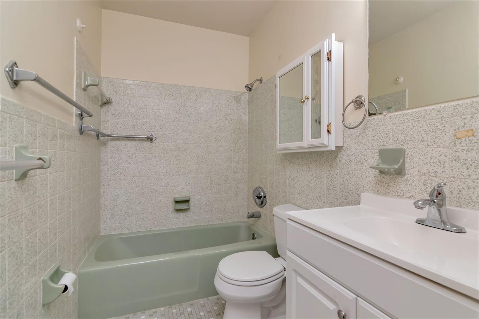 7307 N ALBANY AVE, TAMPA, FL, 33604