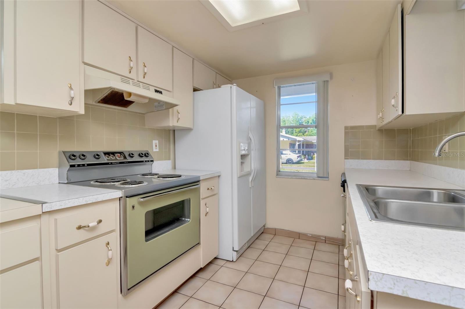 7307 N ALBANY AVE, TAMPA, FL, 33604