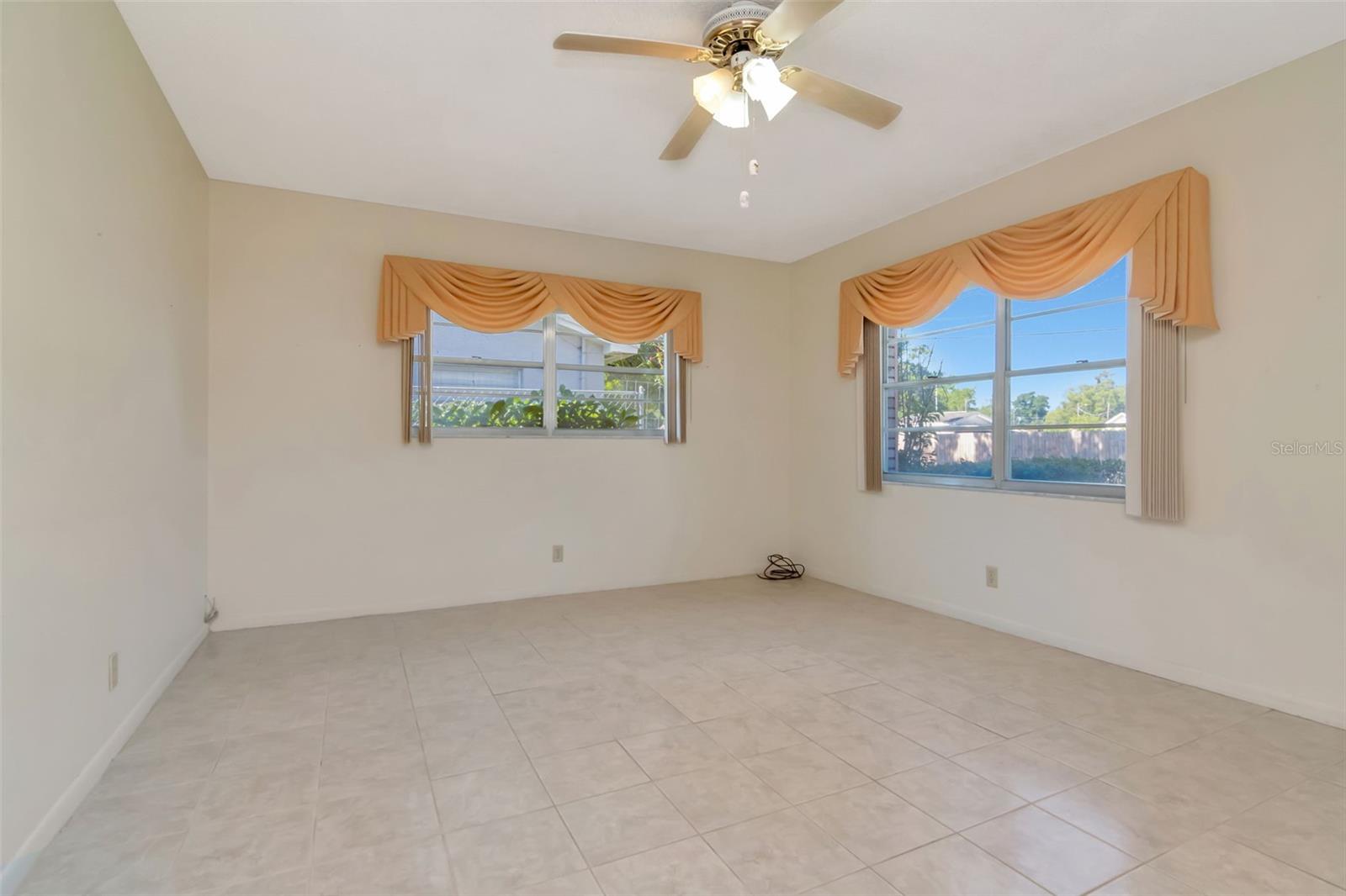 7307 N ALBANY AVE, TAMPA, FL, 33604