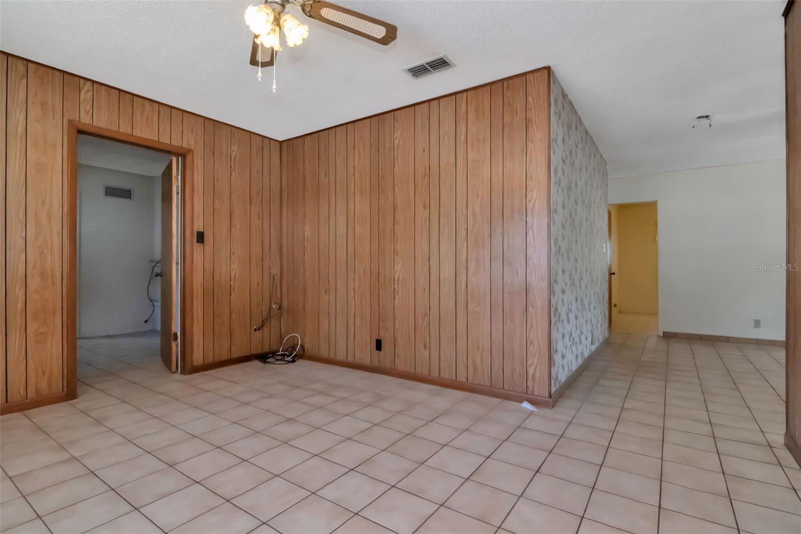 7307 N ALBANY AVE, TAMPA, FL, 33604