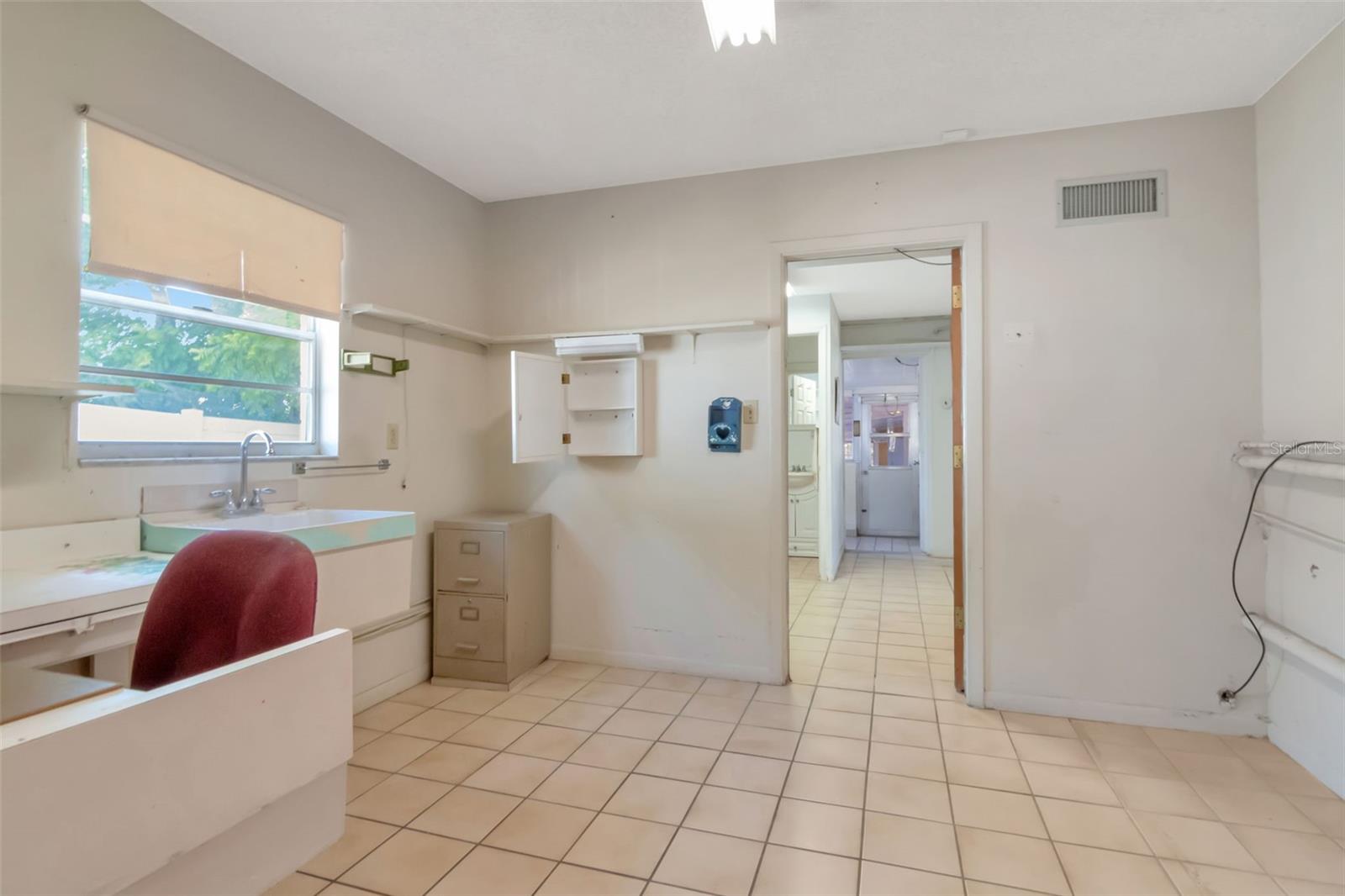 7307 N ALBANY AVE, TAMPA, FL, 33604