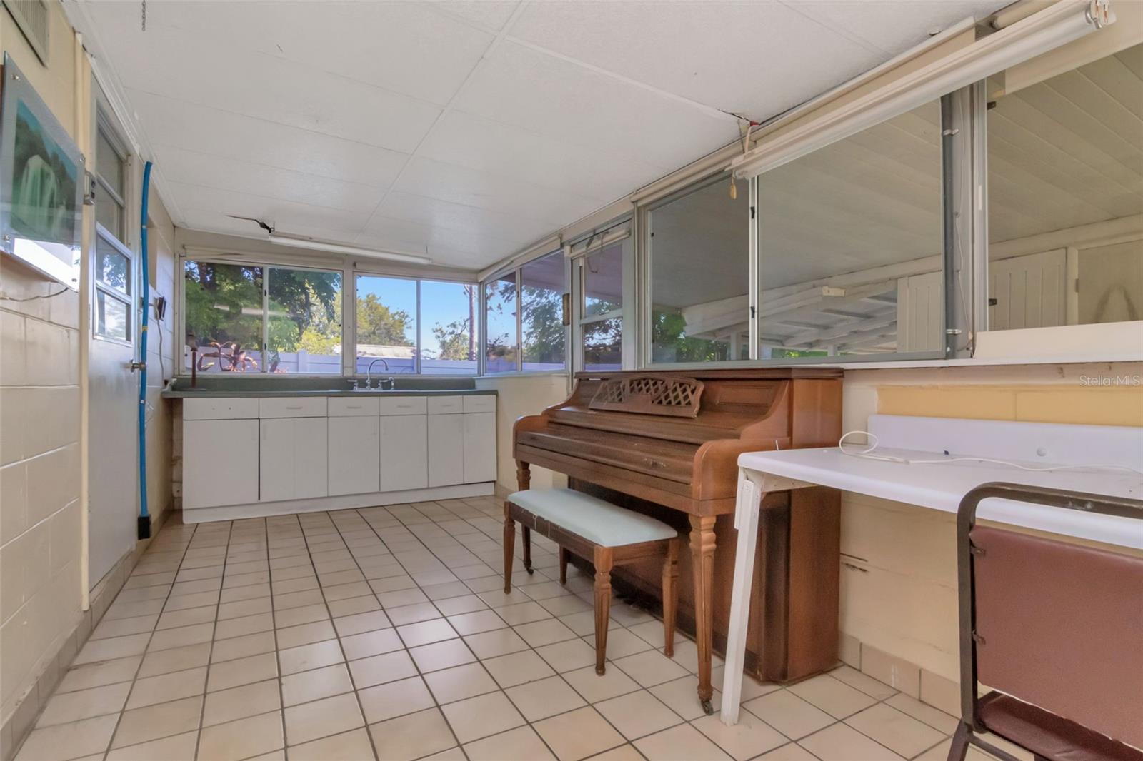 7307 N ALBANY AVE, TAMPA, FL, 33604