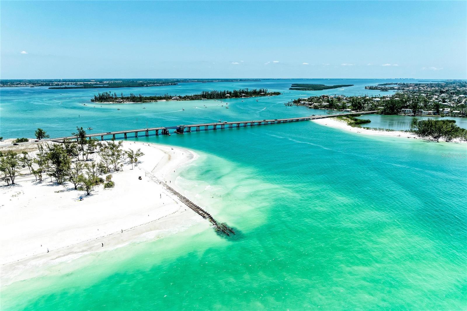 120 60TH ST W, BRADENTON, FL, 34209