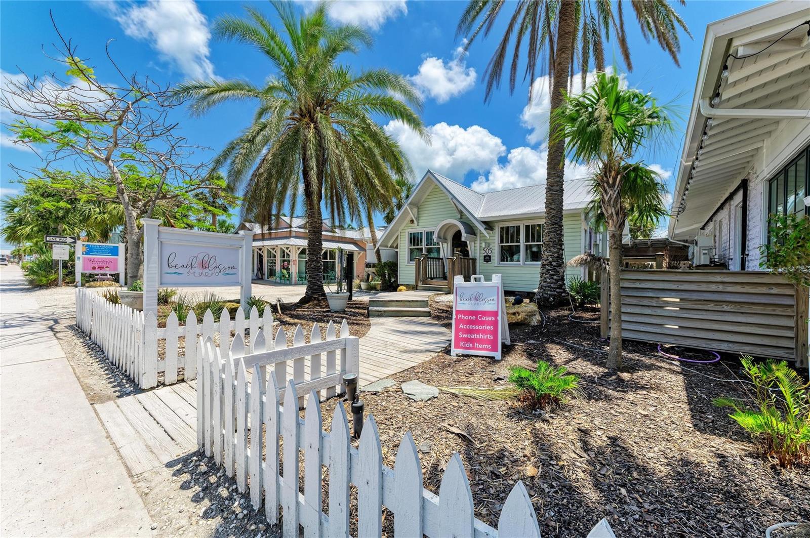 120 60TH ST W, BRADENTON, FL, 34209