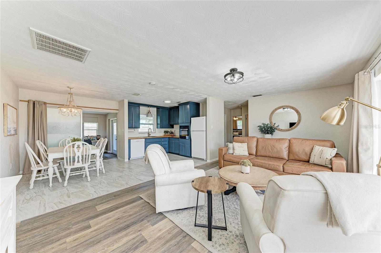 120 60TH ST W, BRADENTON, FL, 34209