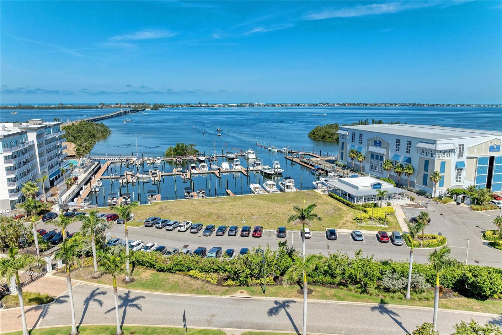 120 60TH ST W, BRADENTON, FL, 34209