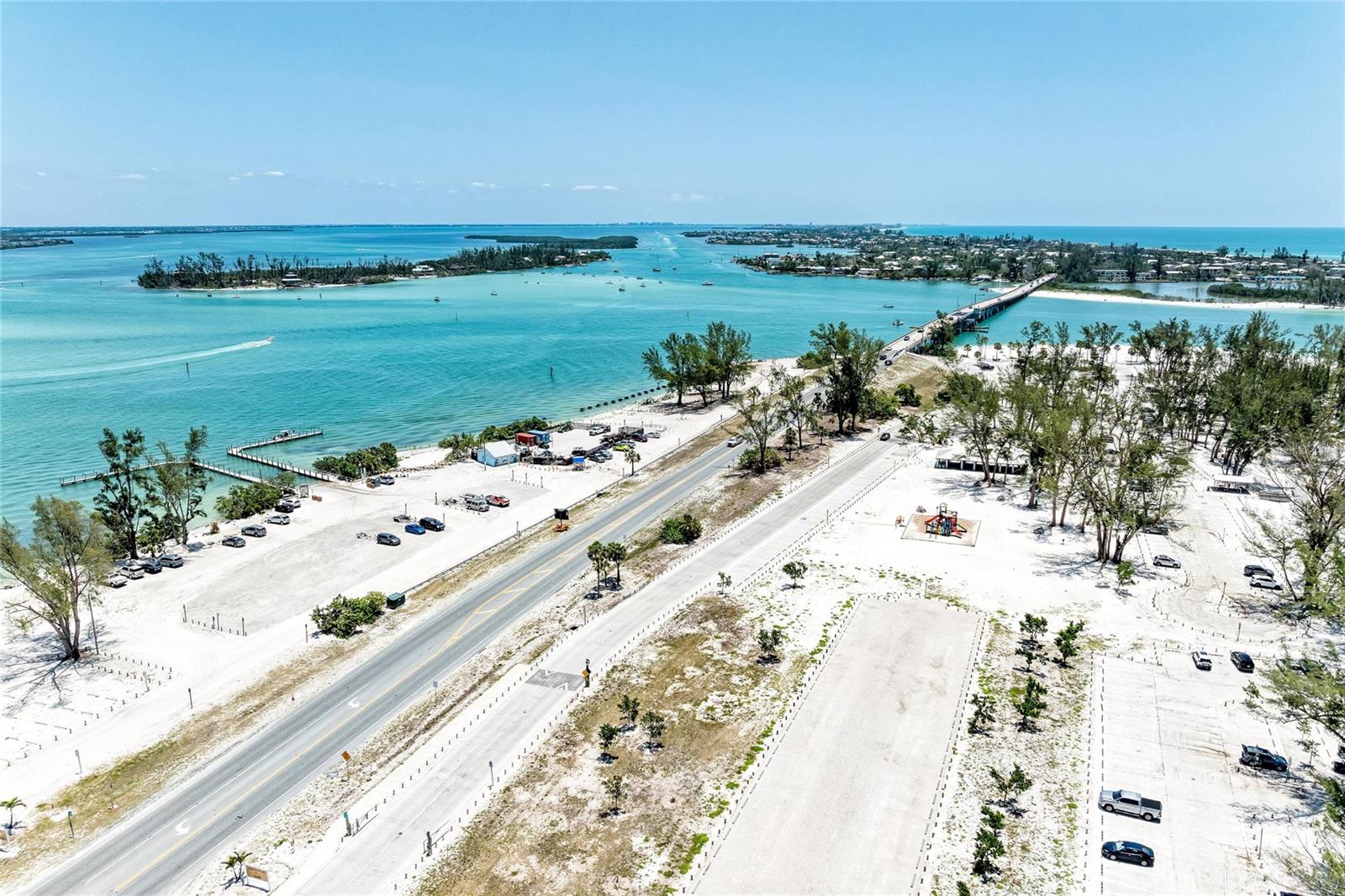 120 60TH ST W, BRADENTON, FL, 34209