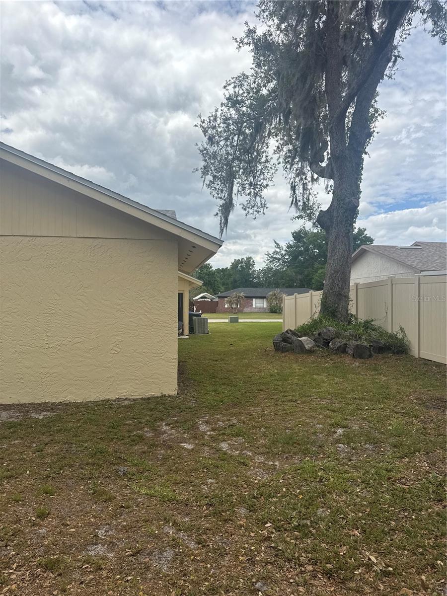 2329 PINE TREE CT, KISSIMMEE, FL, 34744
