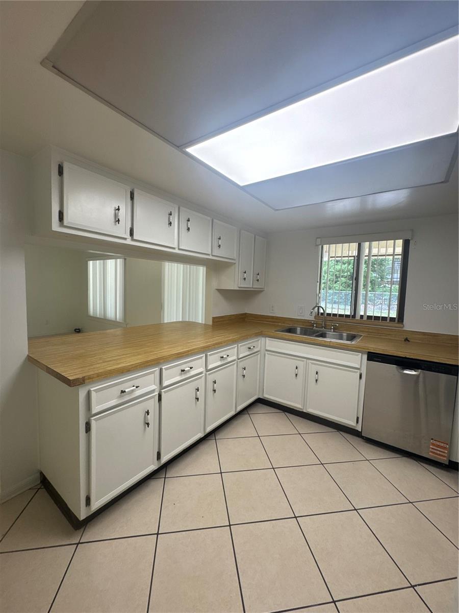 2329 PINE TREE CT, KISSIMMEE, FL, 34744