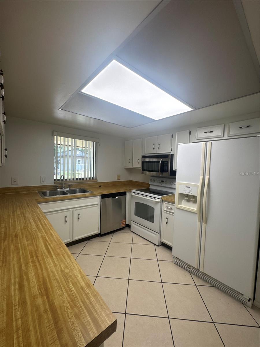 2329 PINE TREE CT, KISSIMMEE, FL, 34744