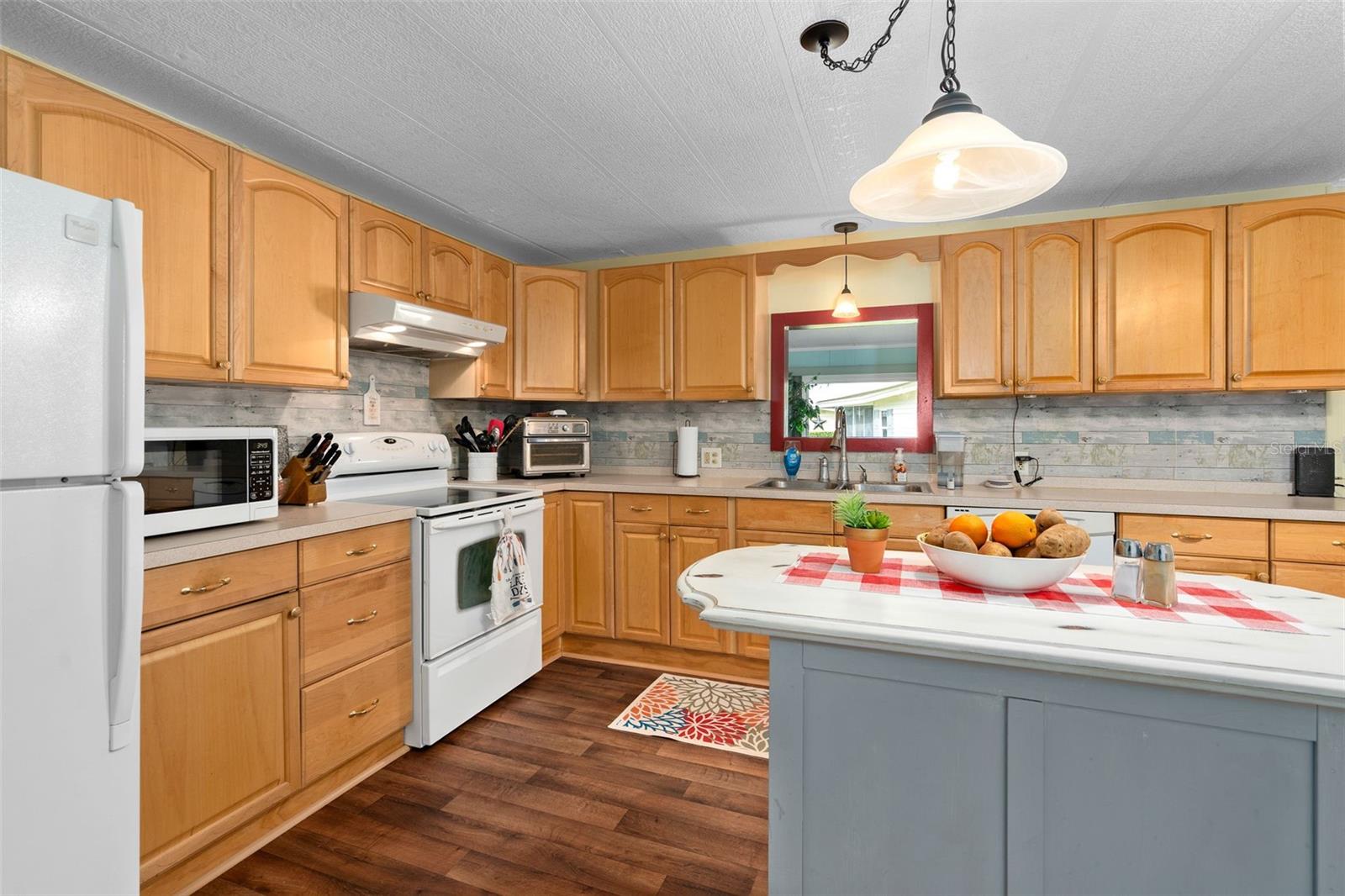 4 GALLINULE CT, FRUITLAND PARK, FL, 34731