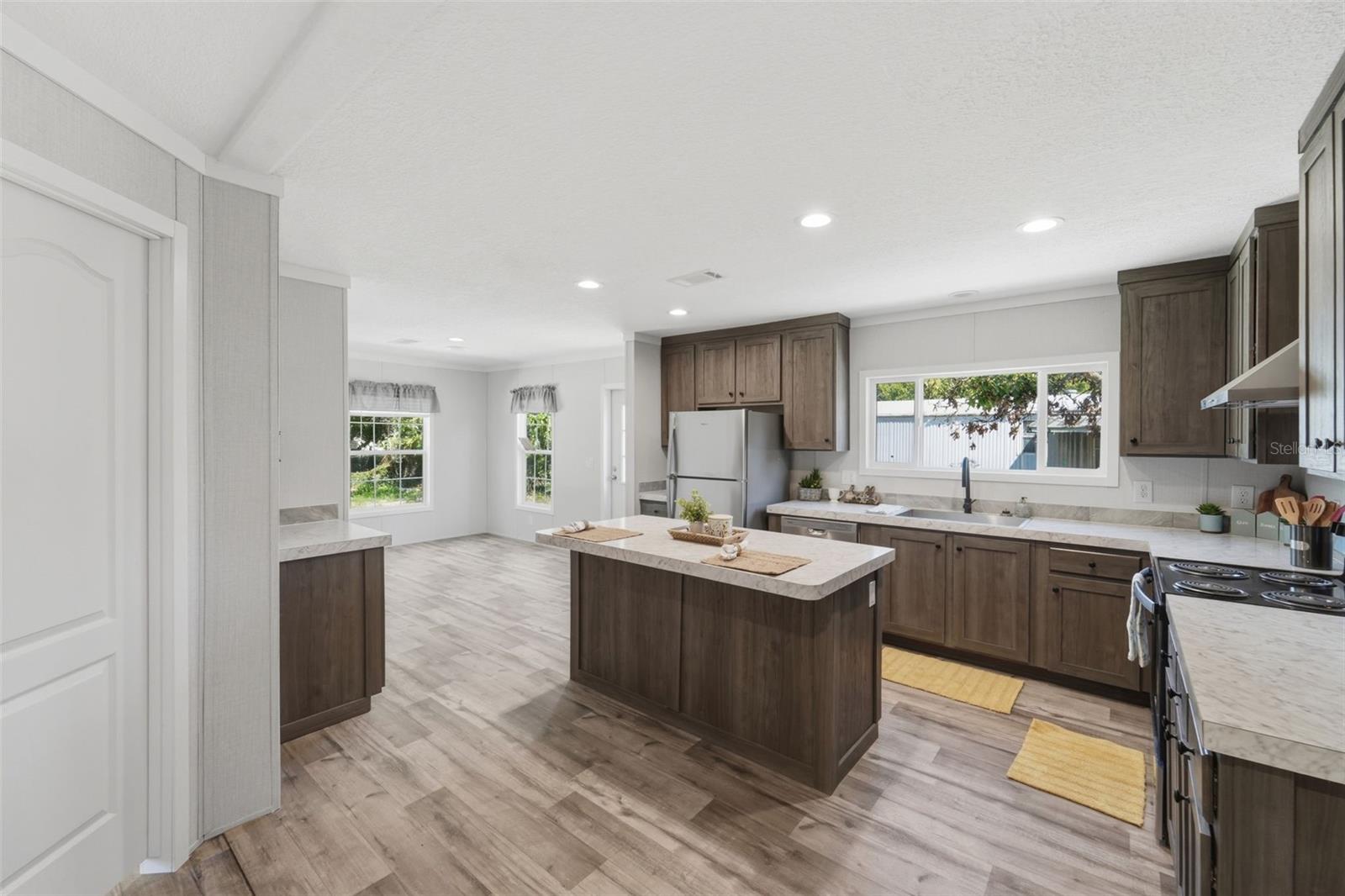 42051 CHERRY AVE, DELAND, FL, 32720