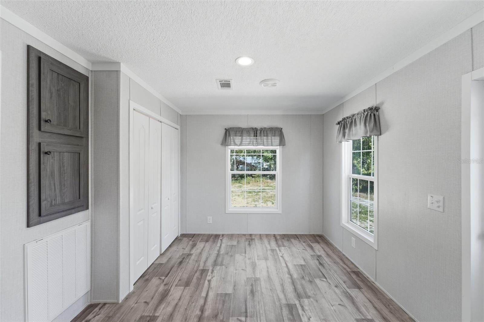 42051 CHERRY AVE, DELAND, FL, 32720