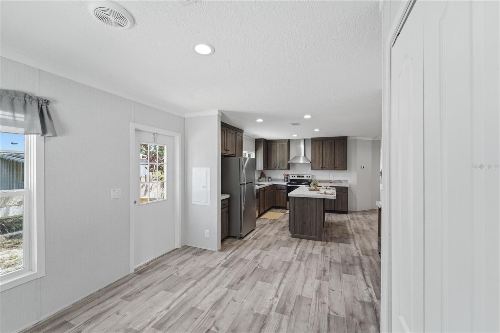 42051 CHERRY AVE, DELAND, FL, 32720