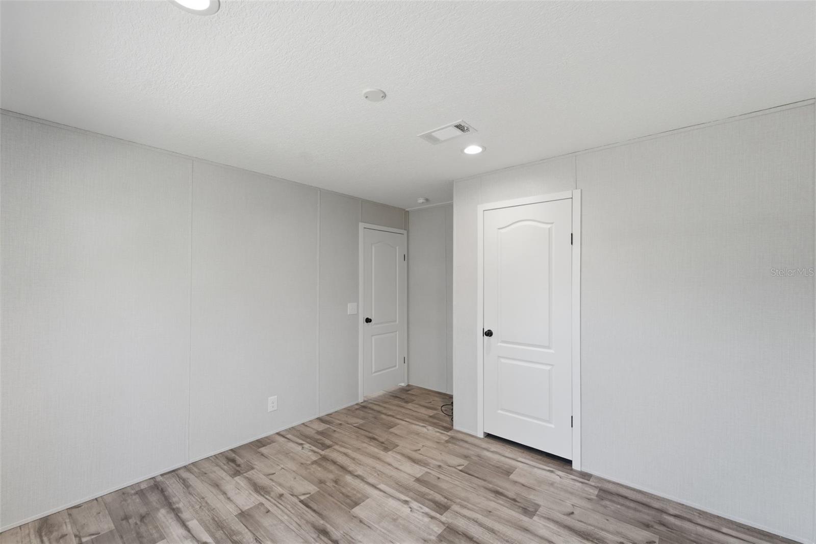 42051 CHERRY AVE, DELAND, FL, 32720