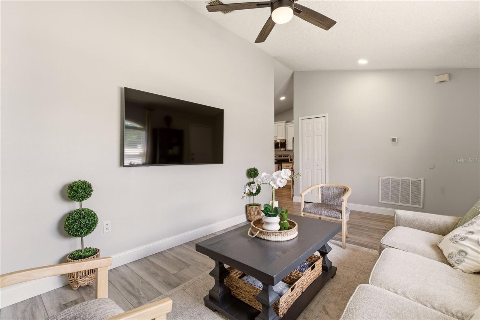 1284 AZORA DR, DELTONA, FL, 32725