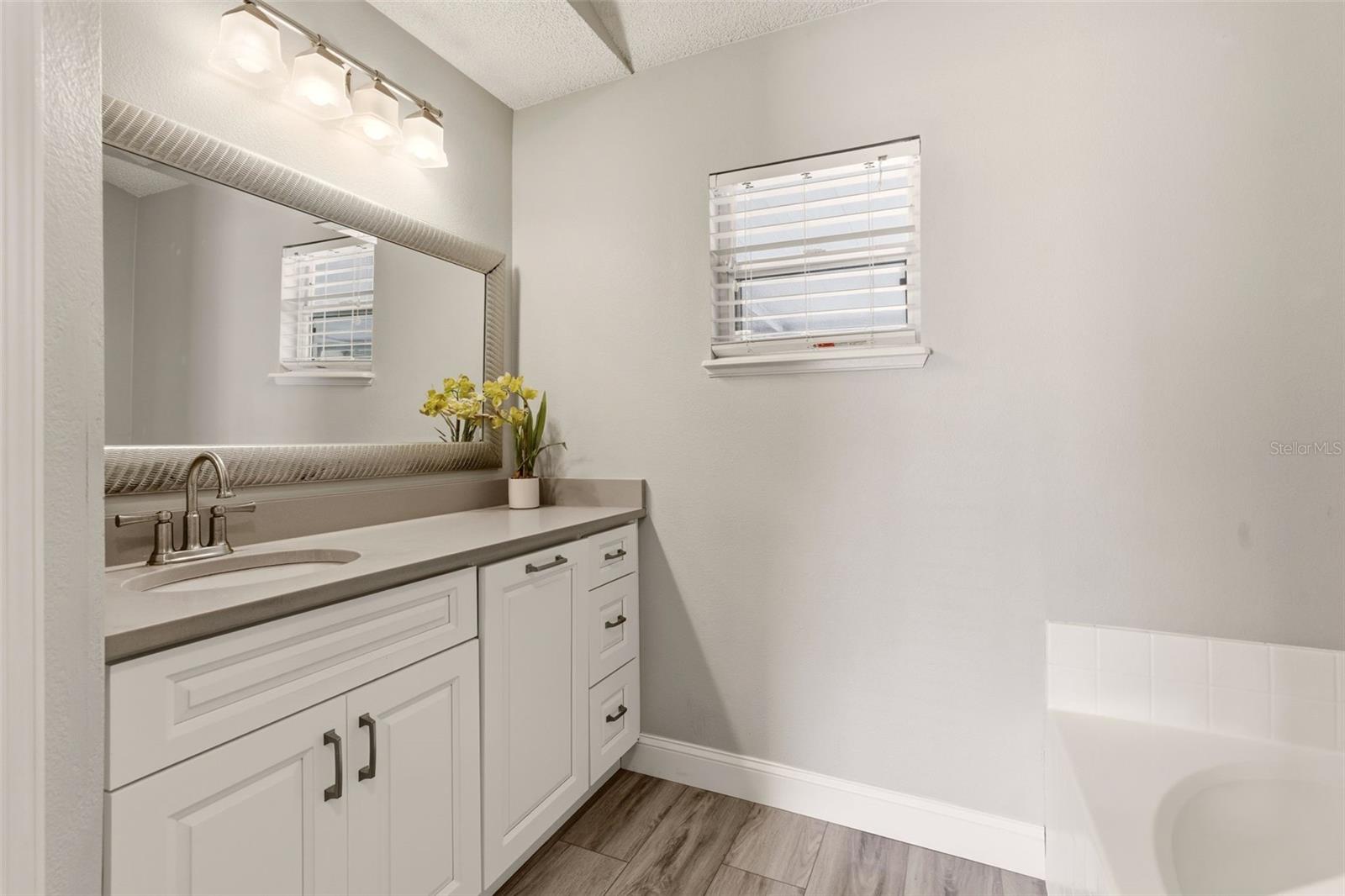 1284 AZORA DR, DELTONA, FL, 32725