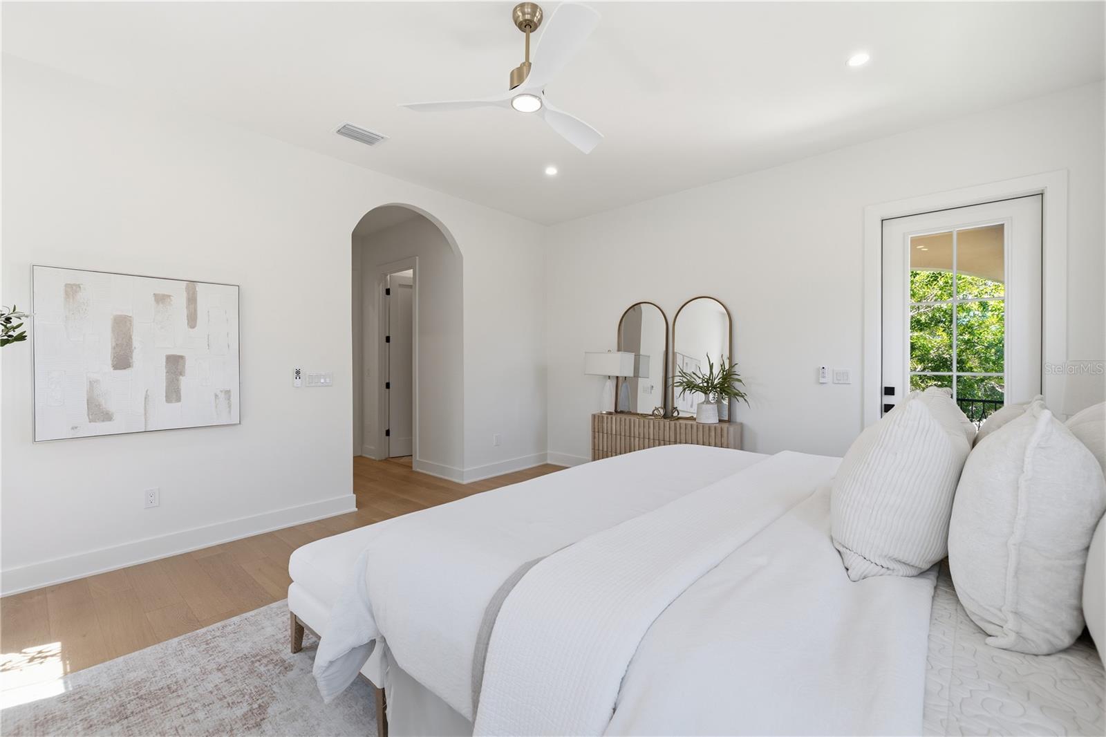 221 43RD AVE N, ST PETERSBURG, FL, 33703