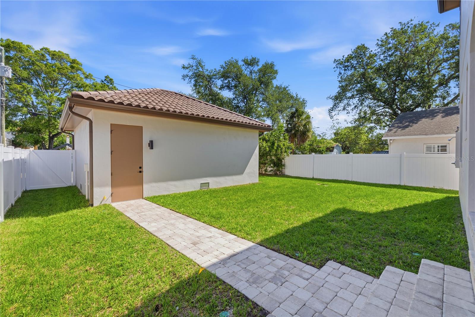 221 43RD AVE N, ST PETERSBURG, FL, 33703