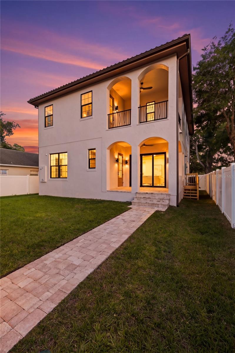 221 43RD AVE N, ST PETERSBURG, FL, 33703