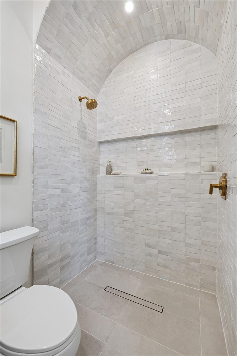 221 43RD AVE N, ST PETERSBURG, FL, 33703