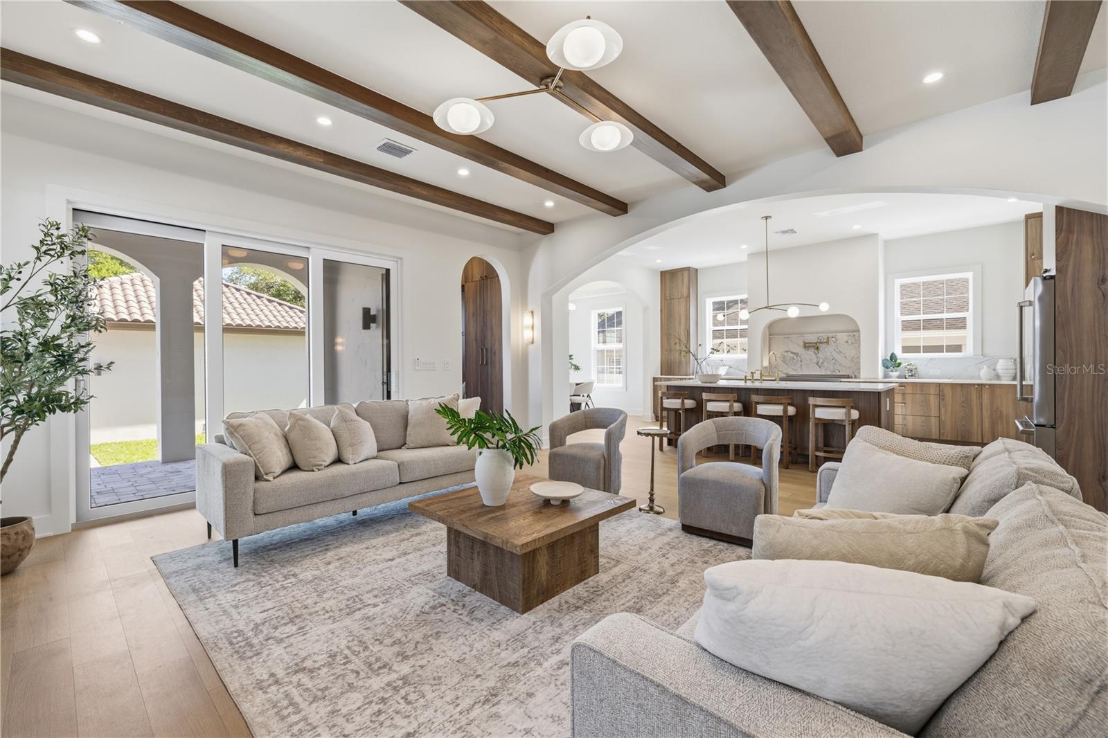 221 43RD AVE N, ST PETERSBURG, FL, 33703